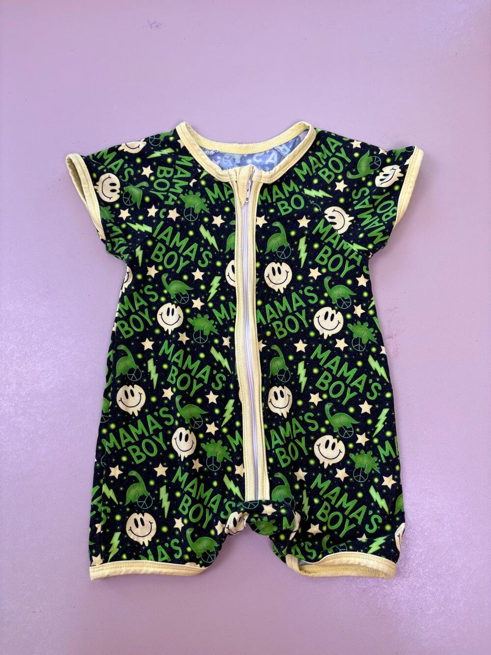 Rosie & Bubbas Baby Boy 3-6M Mama’s Boy Dinosaur Zip Romper Green Black